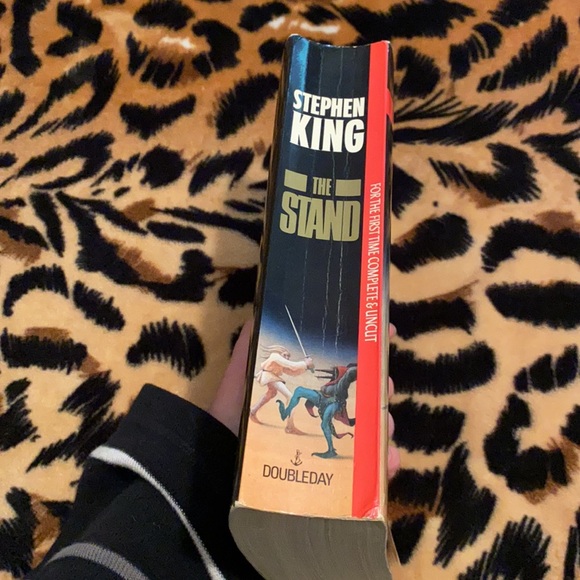 Vintage Stephen King Stand Book - Picture 5 of 9
